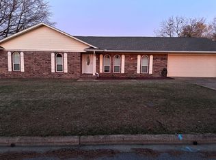 9017 Balachan Dr, Fort Smith, AR 72908