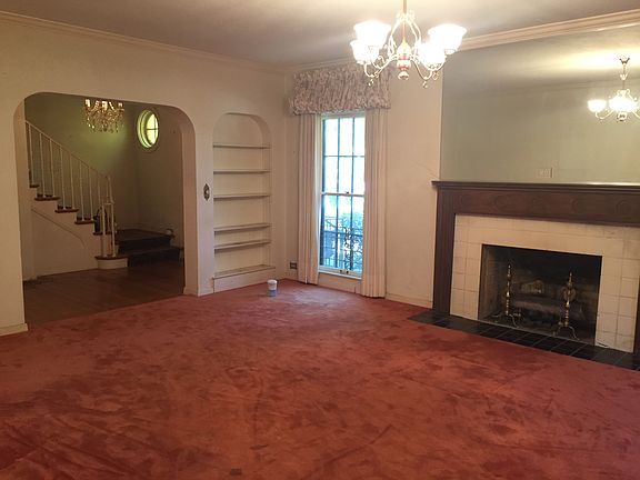 4th image of 619 E Mandalay Dr