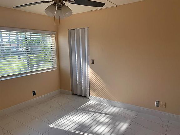 2nd image of 532 Shady Pine Way APT D1