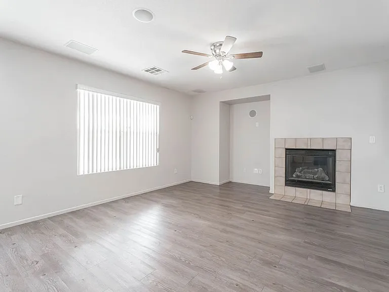 5531 Doubleday St — Photo 14
