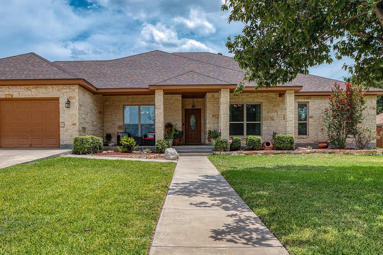 106 Saddle Blanket, Del Rio, TX 78840 MLS 204453 Zillow