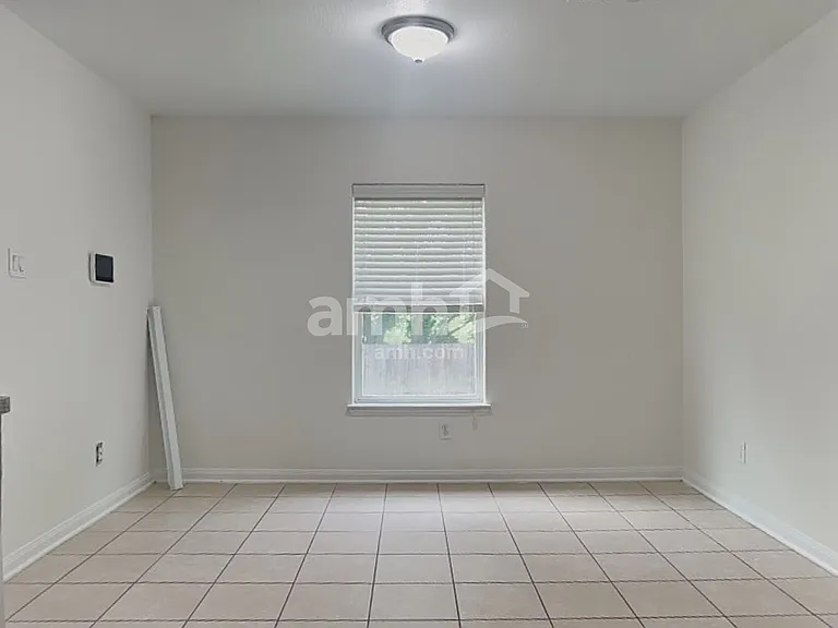 317 Misty Mountain Dr — Photo 4
