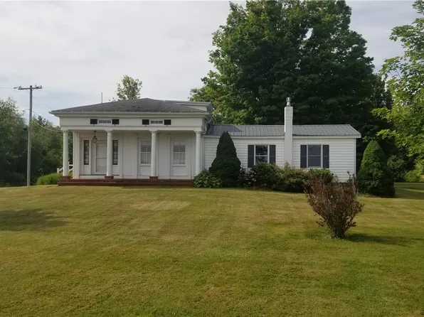 2 Hasto Dr, Mexico, NY 13114