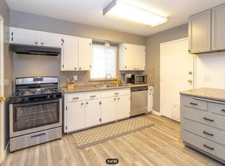 1656 Barstow Ave, Clovis, CA 93611