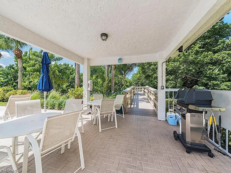 5501 Heron Point Dr #201 — Photo 26