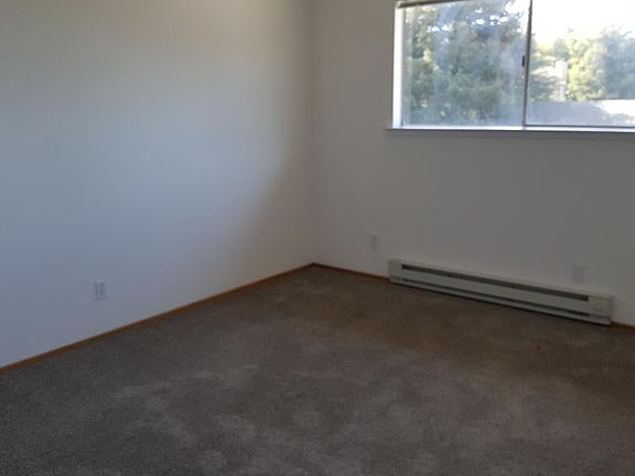 2nd image of 722 Purissima St #2