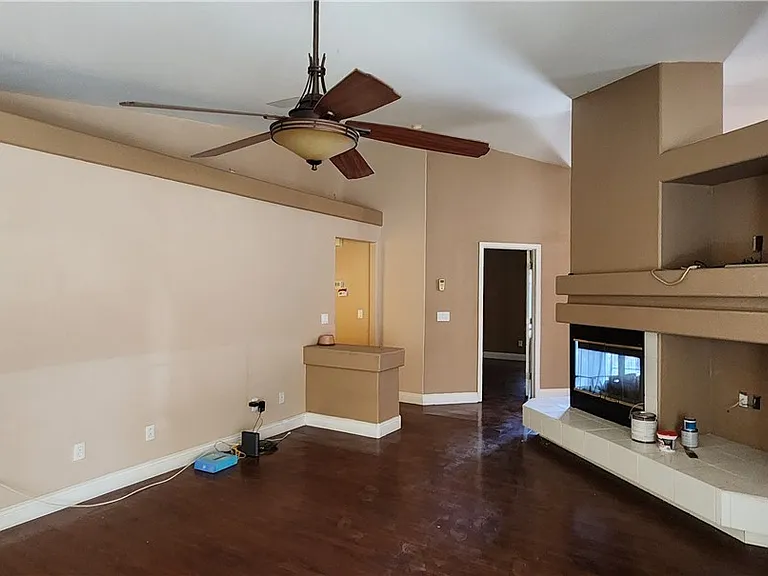 1395 Falling Snow Ave — Photo 8