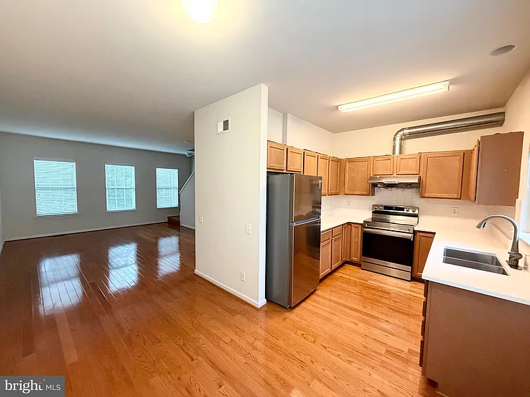 43524 Wheadon Ter — Photo 3