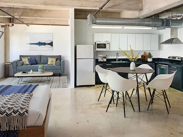 McClintock Warehouse Lofts — Photo 11