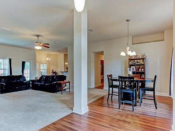 3rd image of 526 River Fern Ln