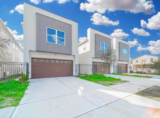 2507 Des Chaumes St, Houston, TX 77026