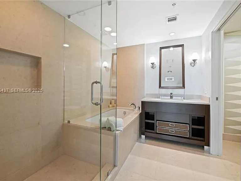 6899 Collins Avenue Cu #702 — Photo 25