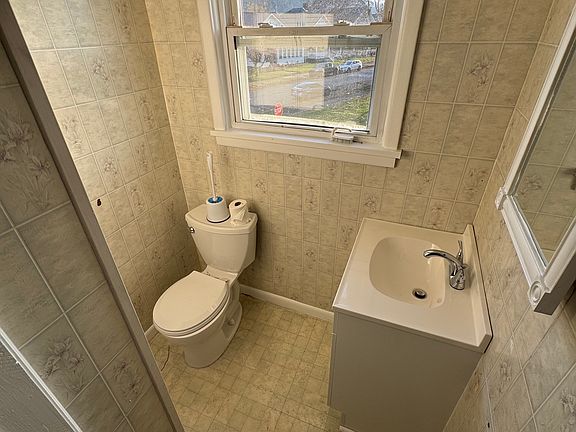 4th image of 3779 1/2 Highland Ave #1/2