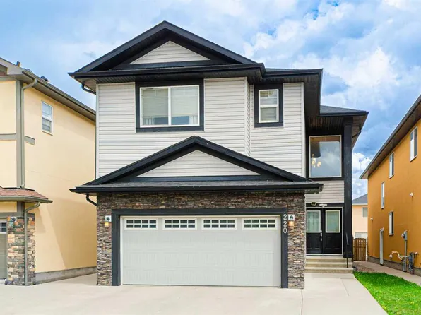 220 W Saddlelake Dr NE, Calgary, AB T3J 0P2