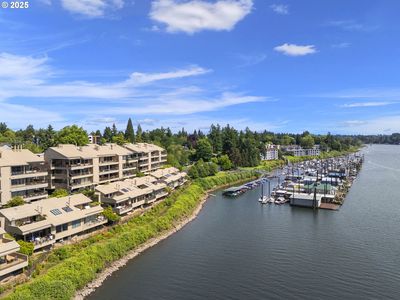 242 SE Spokane St #6, Portland, OR, 97202