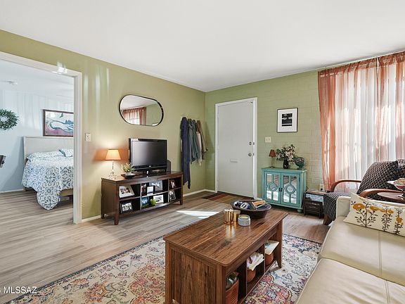 5th image of 302 S Paseo Aguila