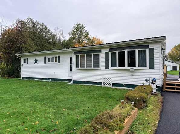 11 Shirley Ave, Plattsburgh, NY 12901