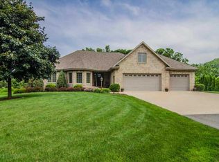 W1410 Maes Ct, Kaukauna, WI 54130
