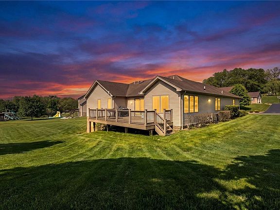 2nd image of 108 Winfield Manor Dr