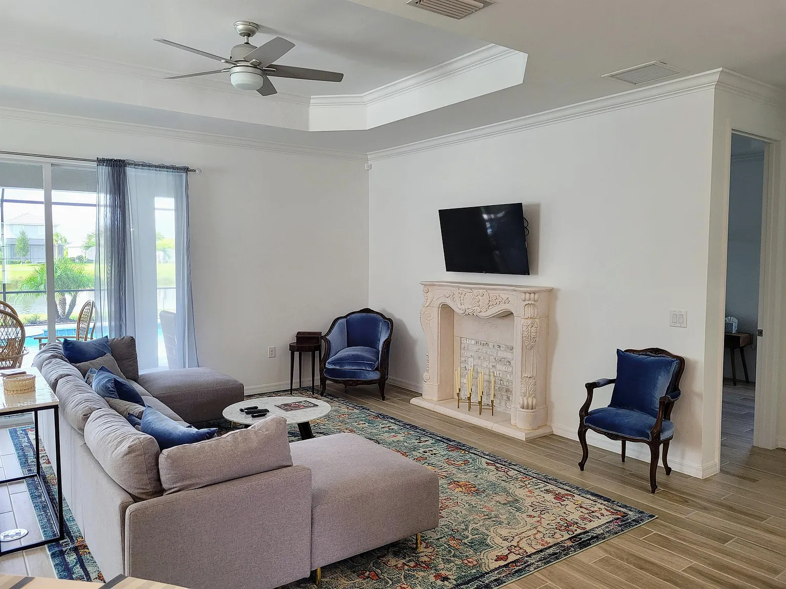 5909 Berwick Ln - The National - Burke — Photo 3