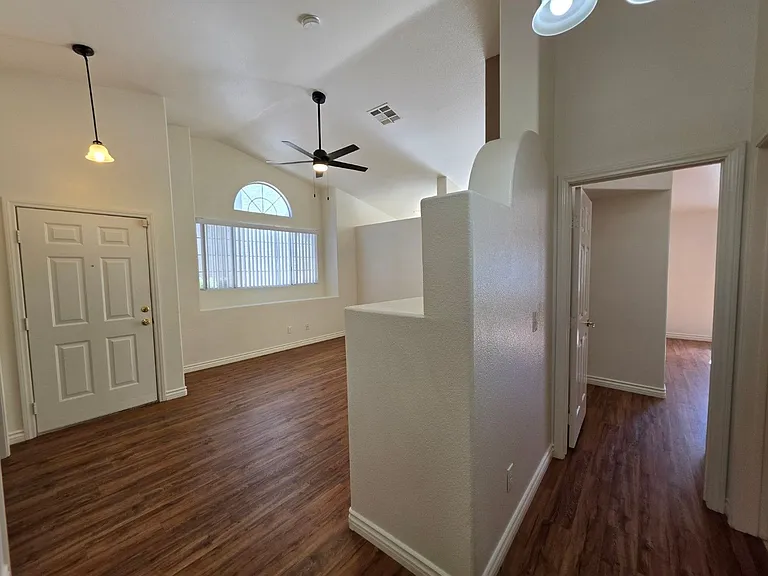 1641 Eagle Peak Way — Photo 14