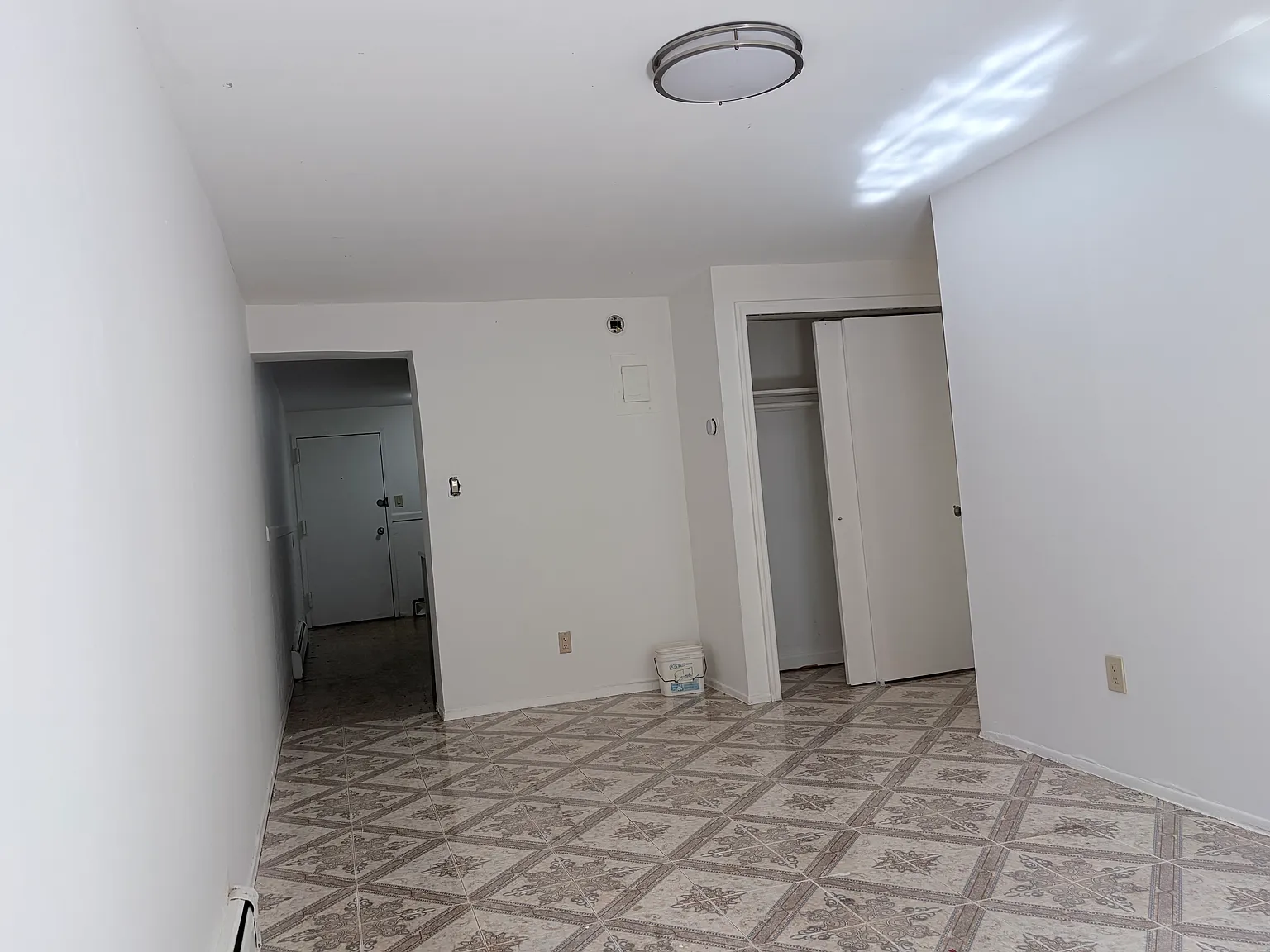 1 bed, 700 sqft, $2,200 — Photo 4