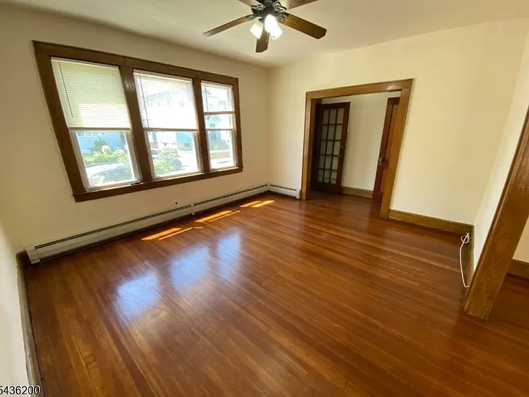 1353 Alina St — Photo 2