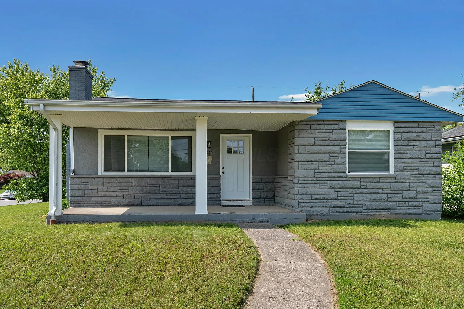 1345 E Deshler Ave photo 1