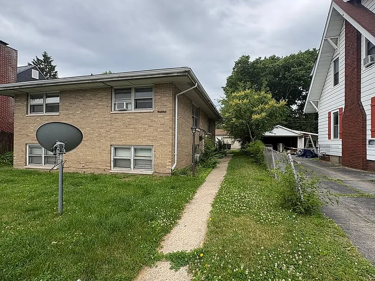 1138 N 14th St — Photo 3
