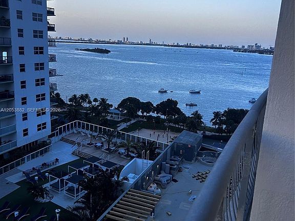 2nd image of 1750 N Bayshore Dr #1707