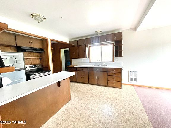 2nd image of 16324 91st Ave NE