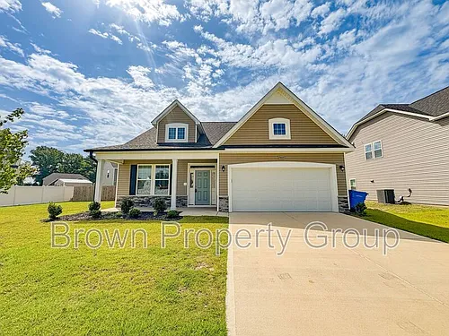 5611 Pondhaven Dr Photo 1