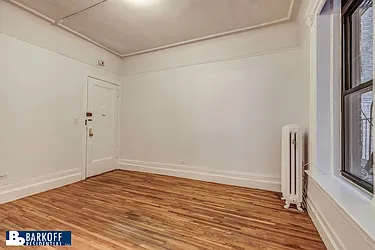 Rented by Barkoff Residential 