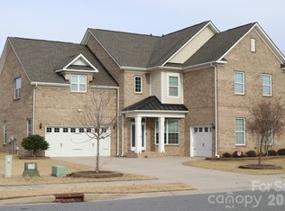 2543 Snap Dragon Dr, Harrisburg, NC 28075