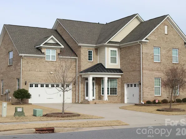 2543 Snap Dragon Dr, Harrisburg, NC 28075