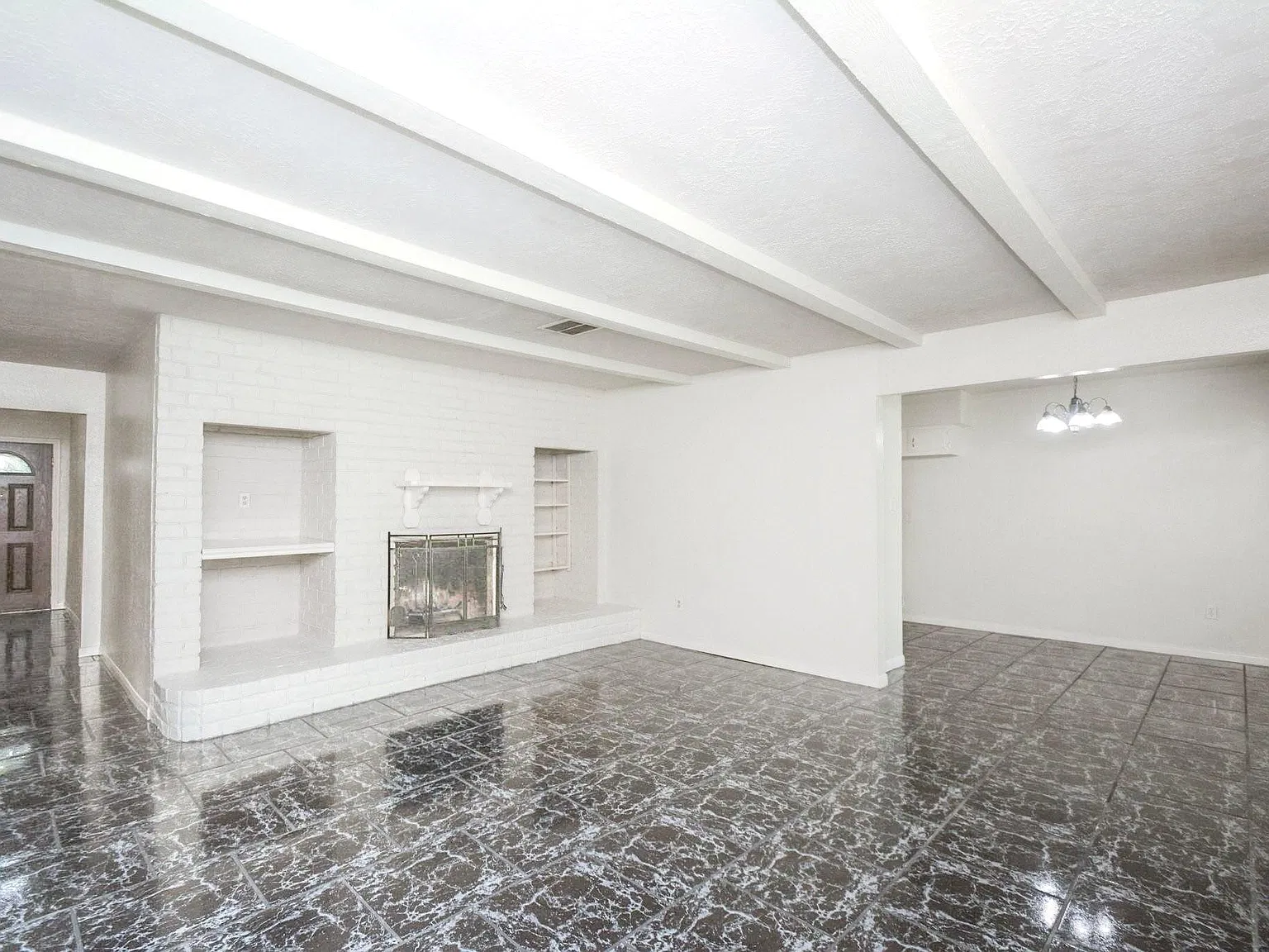 4 bed, 2.0 bath, 1481 sqft, $1,650 — Photo 4