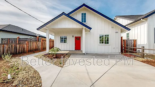 4565 Brighton Dr Photo 1
