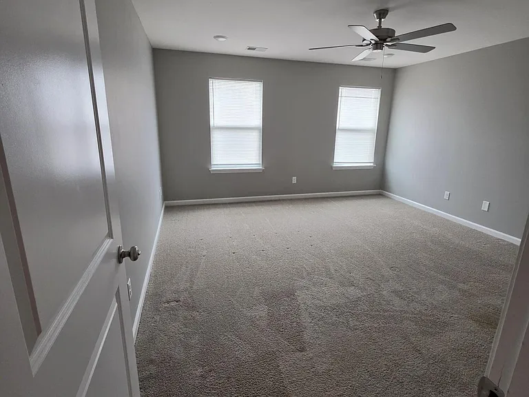 8092 Driftwood Loop — Photo 7