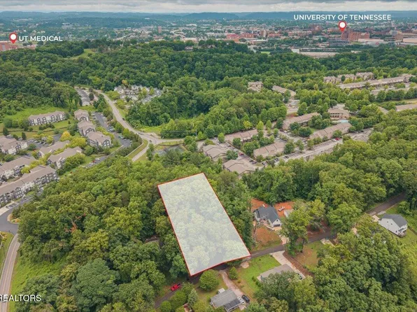 1215 SW Navy Dr, Knoxville, TN 37920