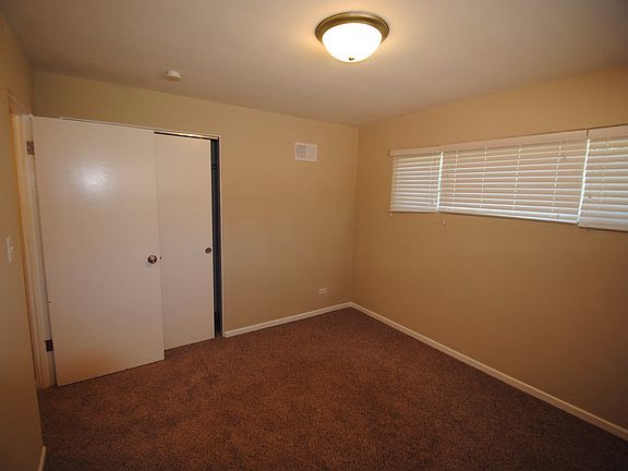 4th image of 216 Miner St