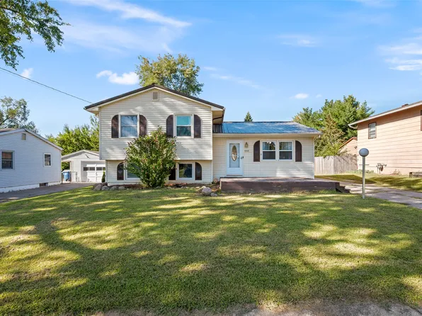 4146 E Madison Ave, Des Moines, IA 50317