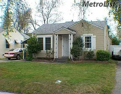 1921 Proctor Ave photo 1