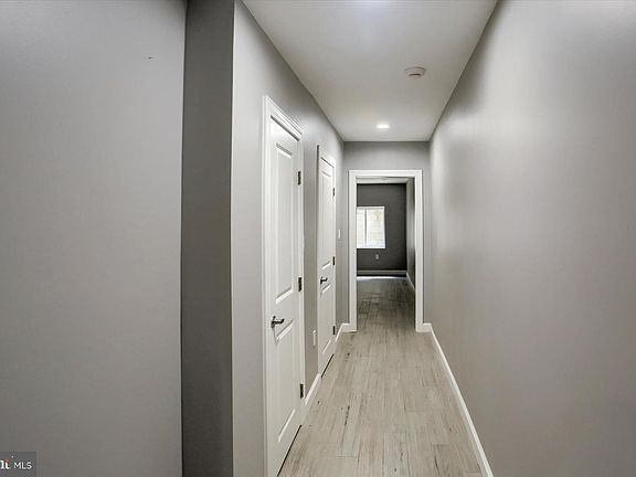 5th image of 742 Morris St Floor 1