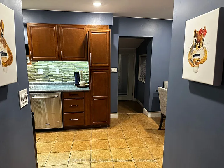 1043 Lena Ave #1 — Photo 10