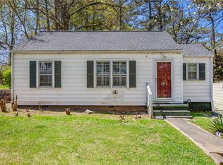 2375 Lumpkin St, East Pt, GA 30344