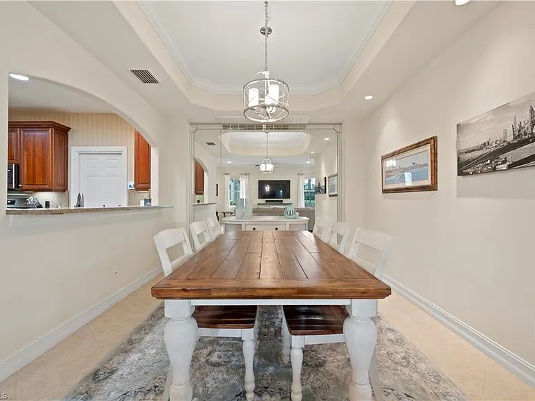 2809 Tiburon Blvd E #2 — Photo 8