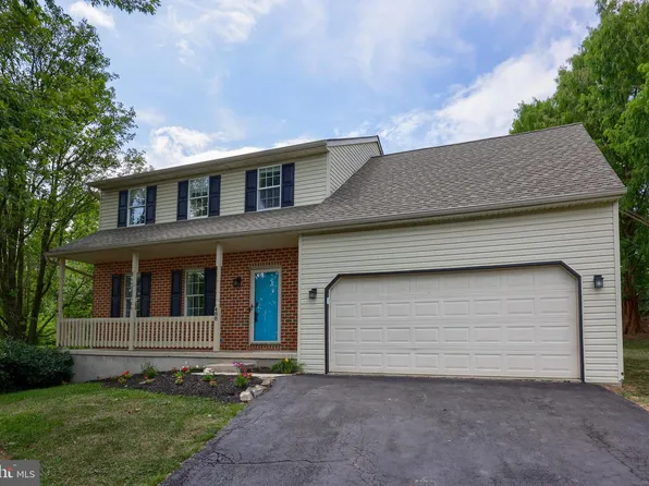 488 Lancer Dr, Columbia, PA 17512