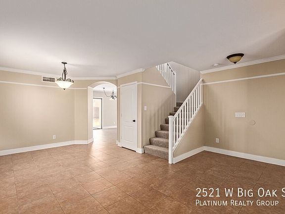 5th image of 2521 W Big Oak St