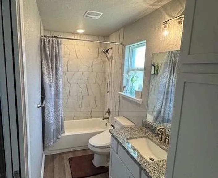 907 Holliday Dr — Photo 21