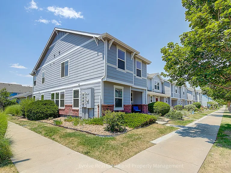5753 Ceylon St — Photo 3